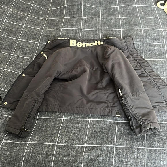 Kids Bench Jacket - Picture 5 of 5
